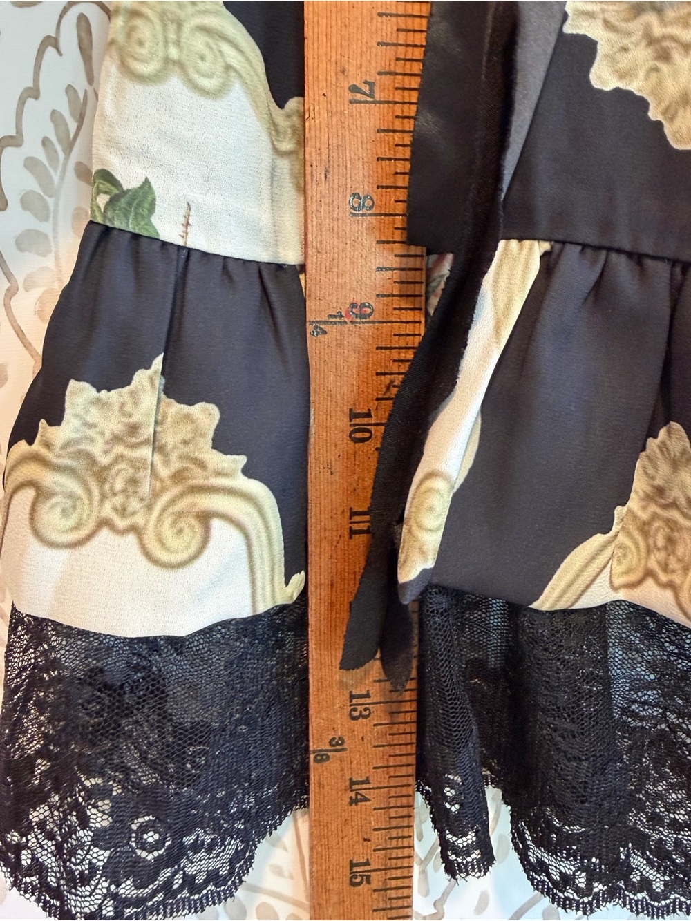 Zemeta Urban Outfitters Renaissance Rose Tutu Skirt NWT Medium - Picture 7 of 7